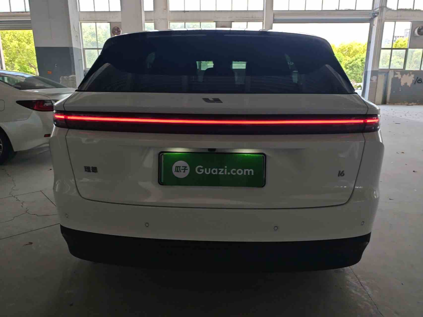理想汽车 理想i6 2025款 两驱标准版(4)