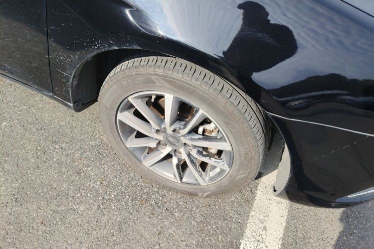 吉利汽车 帝豪 2019款 领军版 1.5L CVT向上互联型 国VI车身外观10