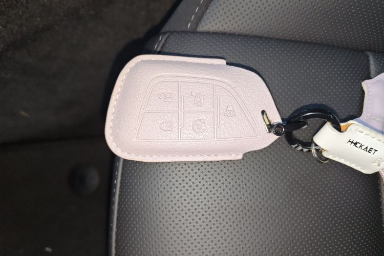 凯迪拉克CT5 2025款 28T 城市运动版中控内饰11