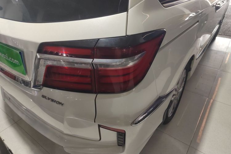 本田 艾力绅 2016款 2.4L 豪华版车身外观9