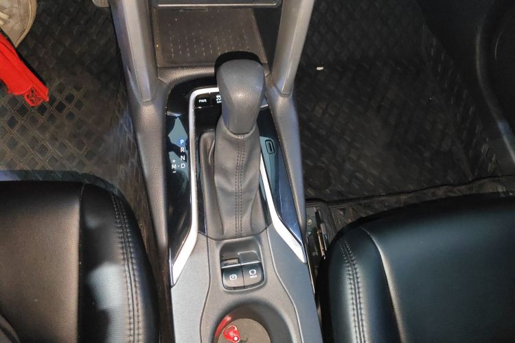 丰田 锋兰达 2023款 2.0L CVT领先版局部细节18