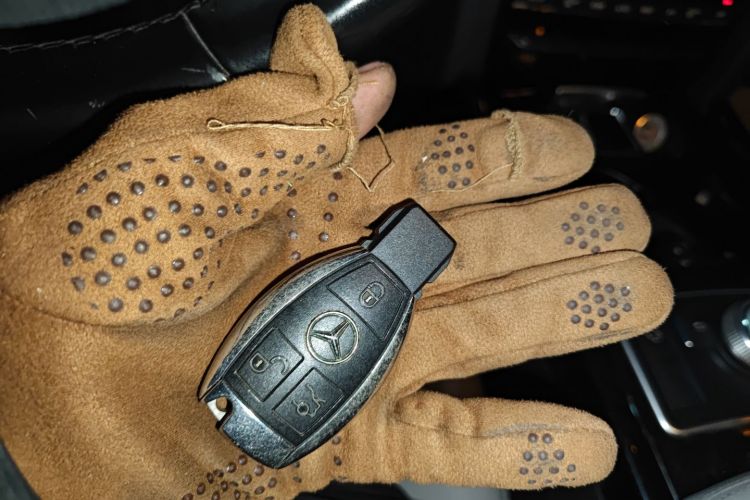 奔驰E级(进口) 2009款 E 300 时尚型中控内饰11