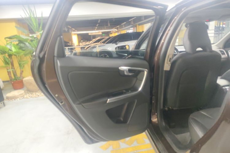 沃尔沃XC60 2017款 T5 智进升级版中控内饰7008