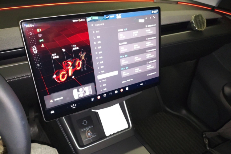 特斯拉 Model Y 2025款 长续航全轮驱动版中控内饰16