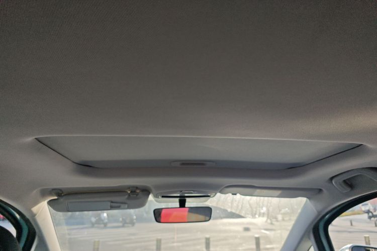 吉利几何E萤火虫 2022款 401KM 玲珑虎 4座中控内饰22