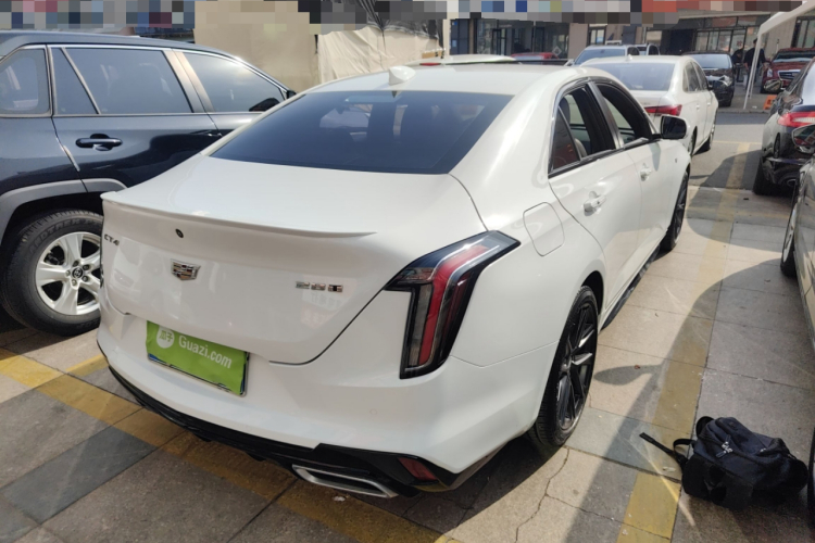 凯迪拉克CT4 2020款 28T 精英型车身外观7