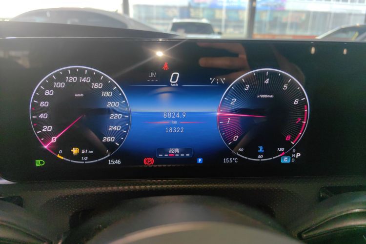 奔驰A级 2024款 改款 A 200 L 时尚型中控内饰14