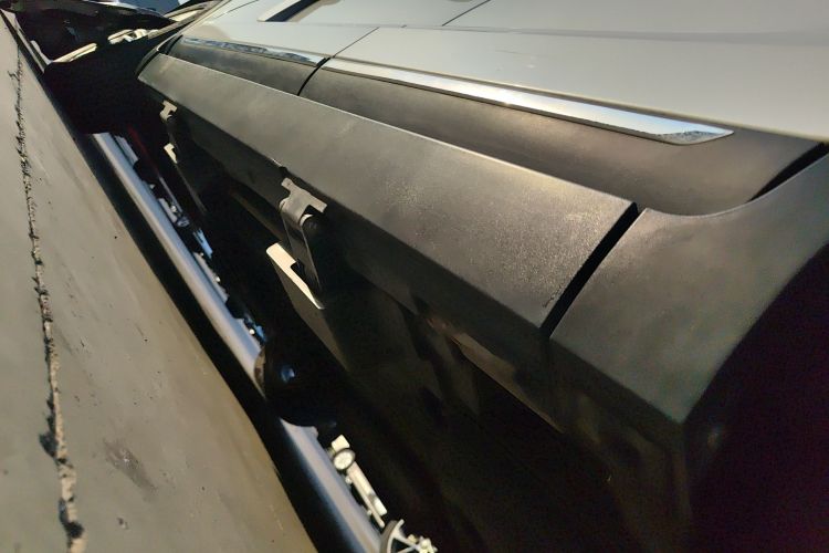 众泰T700 2017款 1.8T 双离合尊贵型局部细节9002