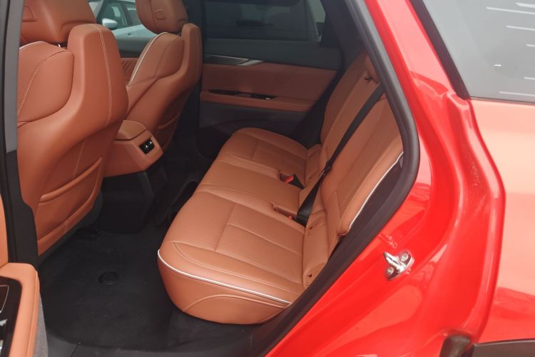 凯迪拉克 IQ傲歌 2024款 四驱长续航版中控内饰21