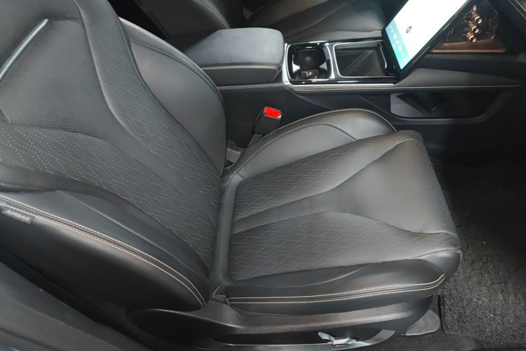 小鹏P5 2021款 550E局部细节41