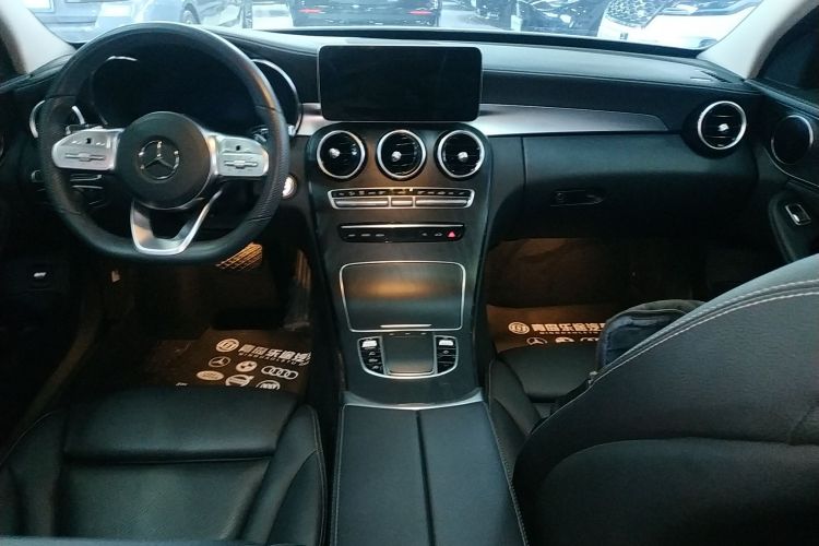 奔驰C级 2020款 改款 C 200 L 时尚型运动版中控内饰16