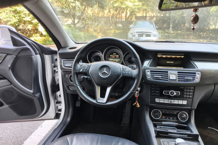 奔驰CLS 2012款 CLS 300 CGI局部细节13