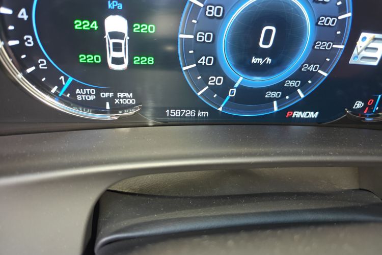 凯迪拉克CT6 2017款 28T 领先型中控内饰15