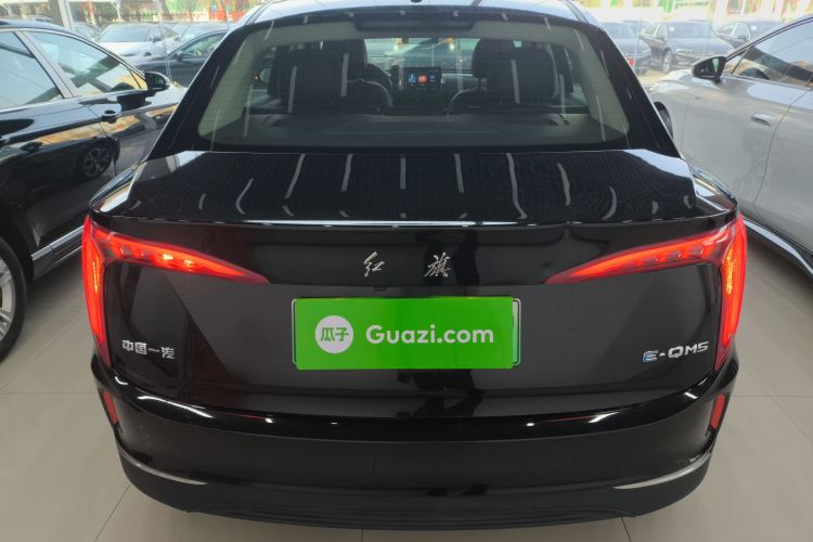 红旗E-QM5 2023款 改款 基础出行版车身外观6