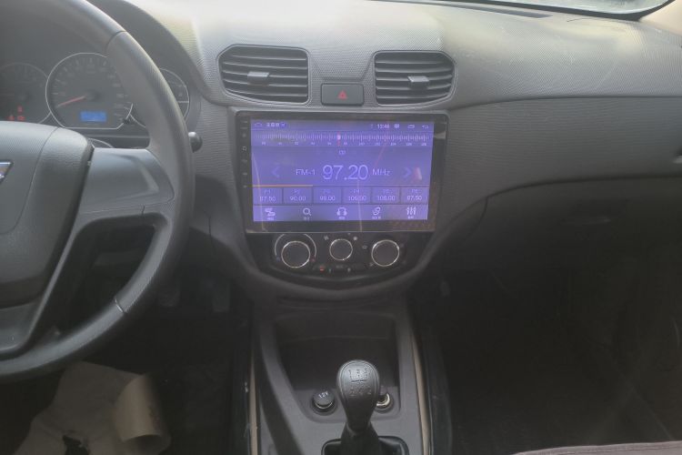 五菱汽车 五菱宏光 2018款 1.5L 经典款S标准型中控内饰16