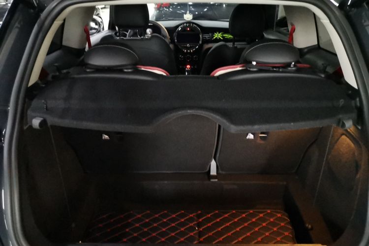 MINI 2021款 2.0T COOPER S 经典派局部细节23