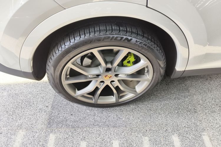 保时捷 Cayenne新能源 2023款 Cayenne E-Hybrid 2.0T车身外观6008