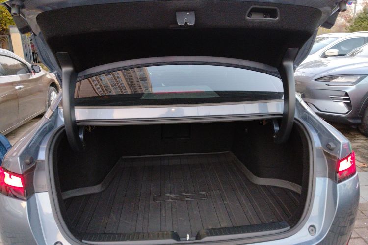 小鹏P5 2022款 550E机舱底盘23