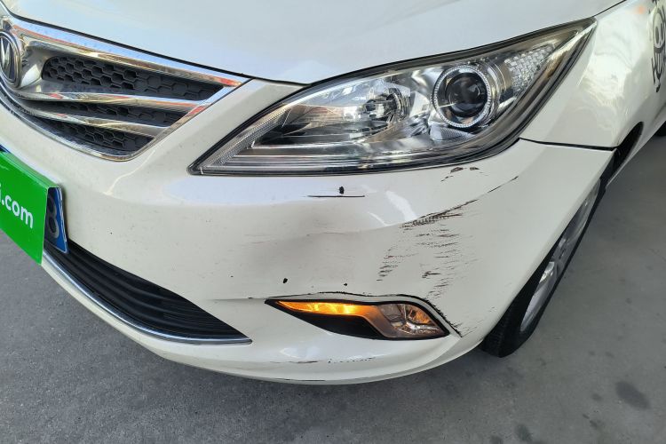 长安 逸动 2014款 1.6L 自动豪华型局部细节36