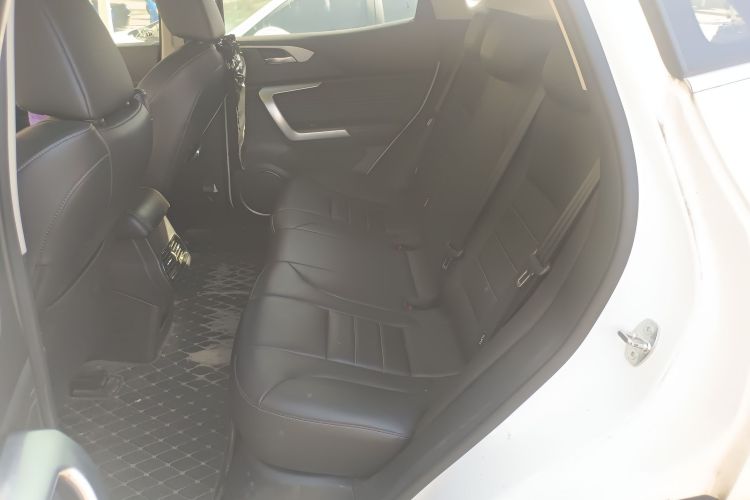 魏牌 VV5 2020款 1.5T 两驱颜先锋中控内饰7004