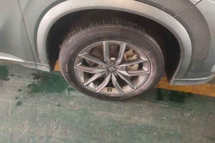 蓝电E5 2023款 1.5L DE-i 100KM畅享型 7座车身外观10