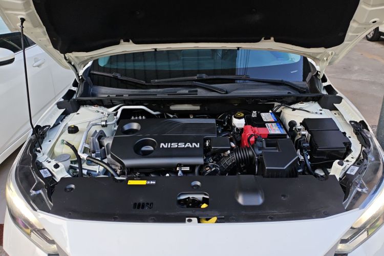 日产 轩逸 2021款 1.6L XL CVT悦享版机舱底盘24