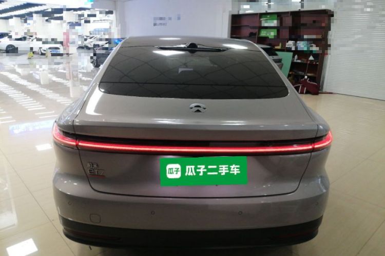 蔚来ET7 2022款 100kWh车身外观6