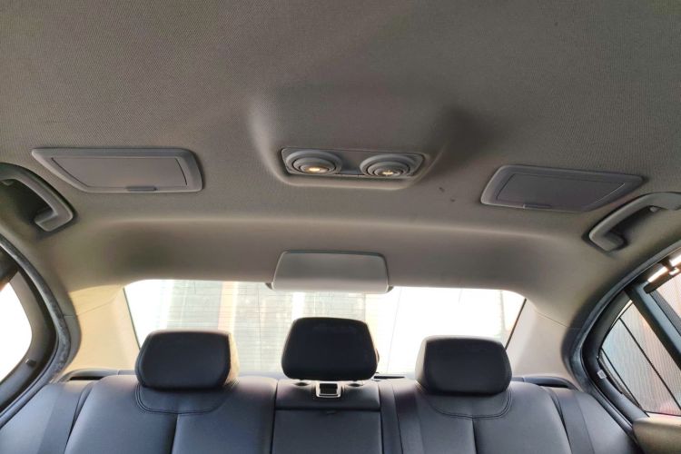 宝马3系 2016款 320Li 进取型中控内饰22