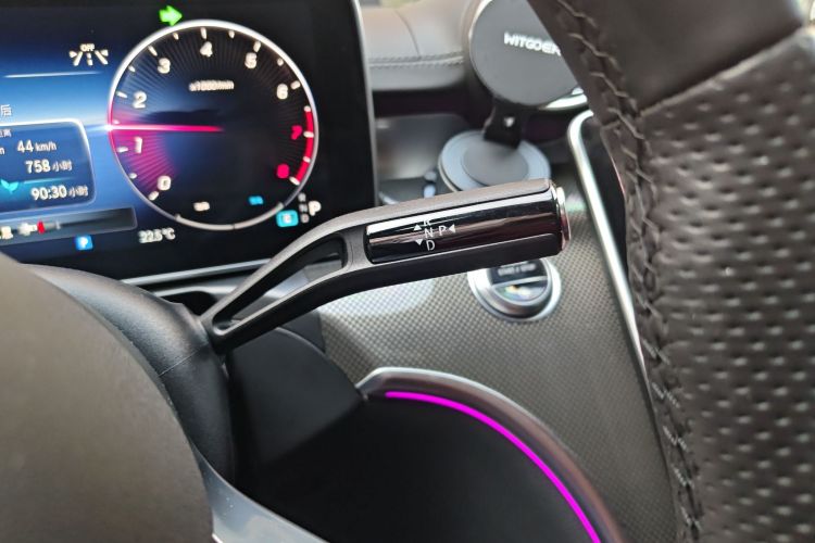 奔驰C级 2023款 C 260 L 运动版局部细节18