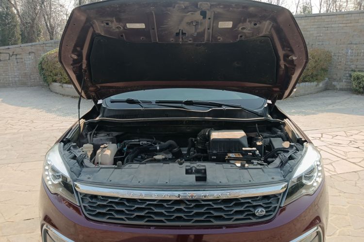 猎豹汽车 猎豹CS10 2017款 1.5T CVT尊贵型机舱底盘24