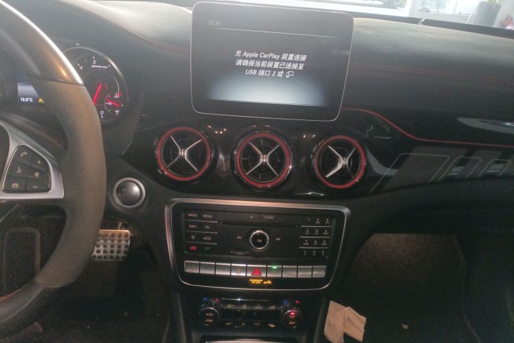 奔驰CLA AMG 2017款 改款 AMG CLA 45 4MATIC中控内饰16