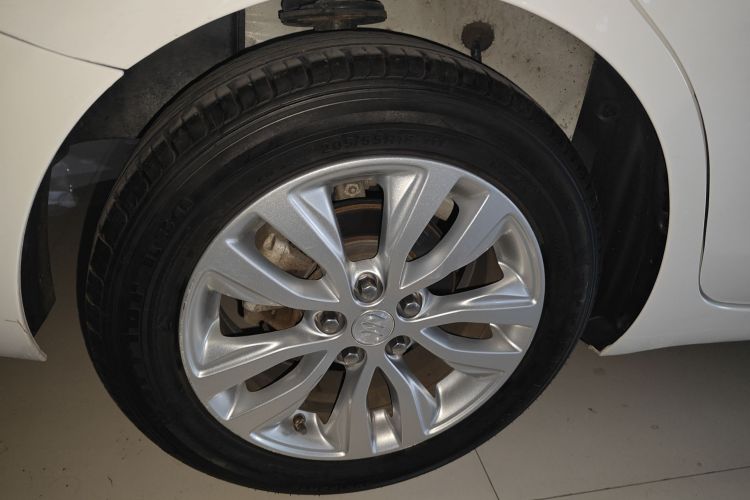 别克 英朗 2019款 15T 双离合互联精英型 国VI车身外观6008