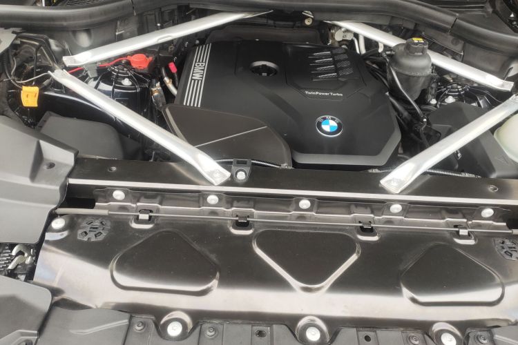 宝马X5(进口) 2021款 xDrive30i M运动套装机舱底盘24