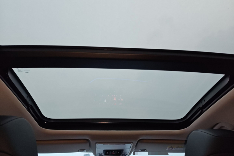 本田 雅阁 2025款 运动系列 260TURBO 尊贵版中控内饰22