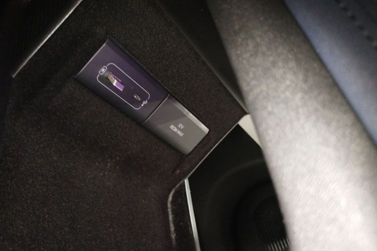 小鹏G6 2023款 755 超长续航 Pro局部细节18