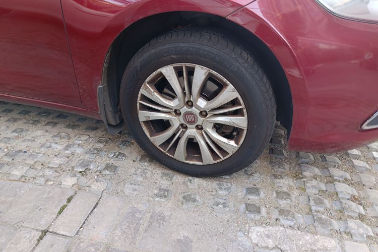 菲亚特 菲翔 2015款 1.4T 自动劲享版车身外观10