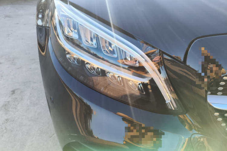 奔驰C级 2020款 改款 C 200 L 时尚型运动版车身外观8