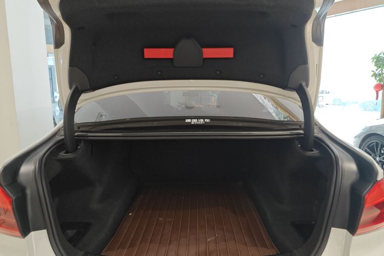 宝马5系 2019款 改款 525Li M运动套装机舱底盘23