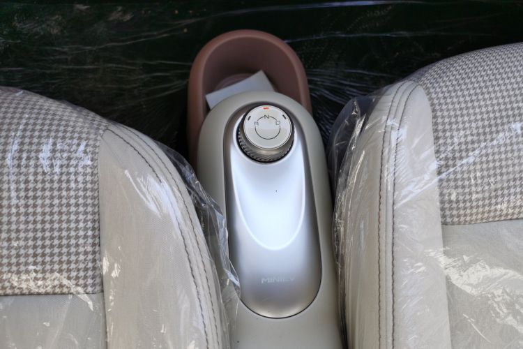 五菱汽车 宏光MINIEV 2025款 四门版 进阶款中控内饰18