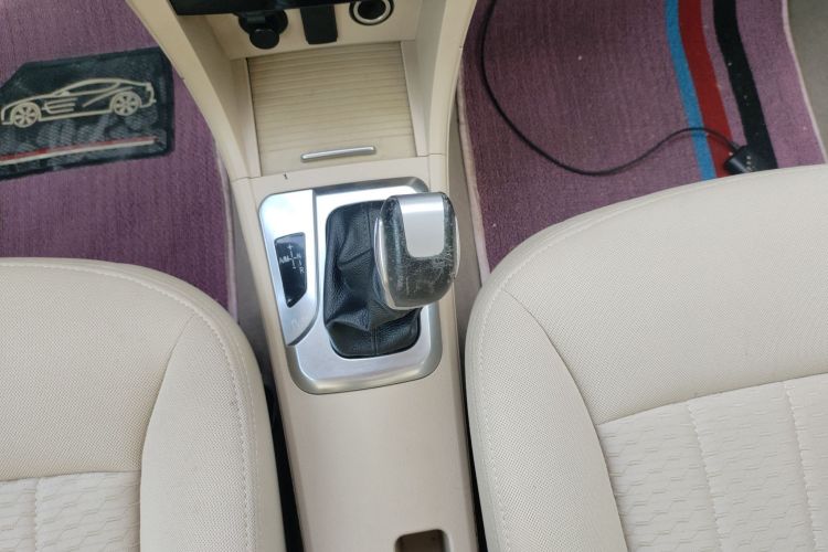 长城C30 2015款 1.5L AMT舒适型中控内饰18