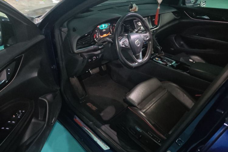 别克 君威 2017款 GS 28T 尊贵型中控内饰19