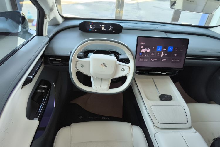 昊铂GT 2023款 560后驱七翼版中控内饰13