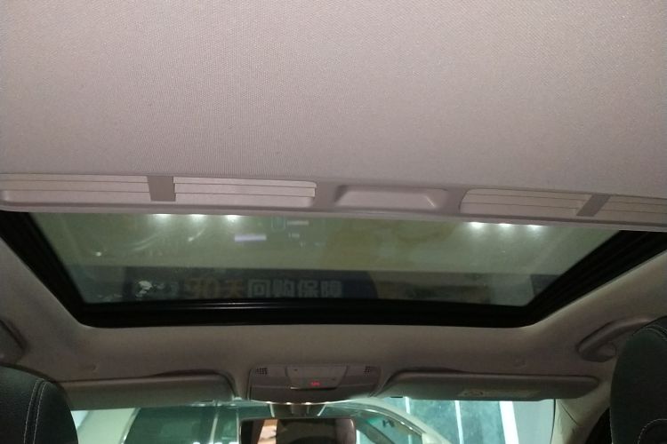 奔驰C级 2020款 C 200 L 时尚型运动版中控内饰22