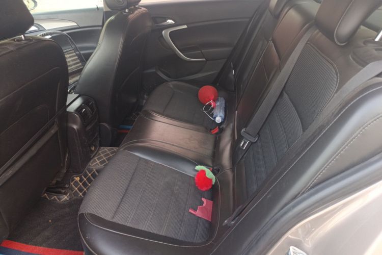 别克 君威 2013款 1.6T 自动精英运动版中控内饰7004