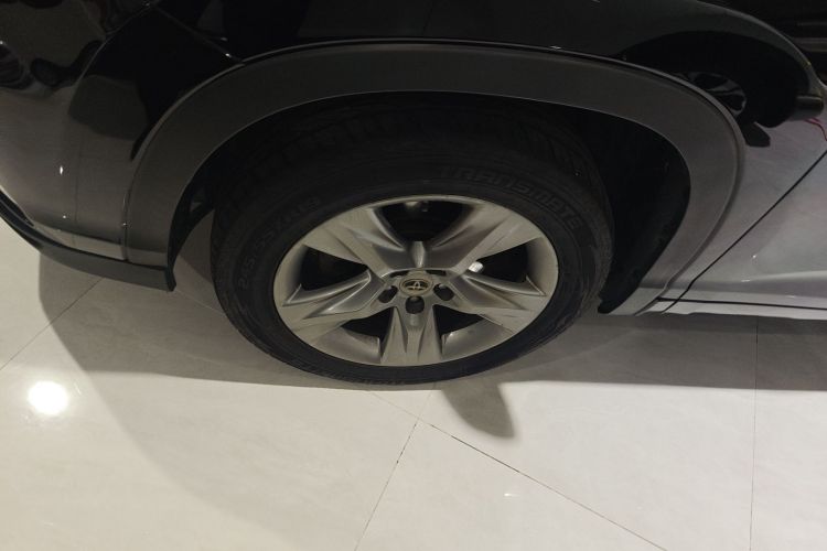 丰田 汉兰达 2015款 2.0T 四驱豪华版 7座车身外观6007