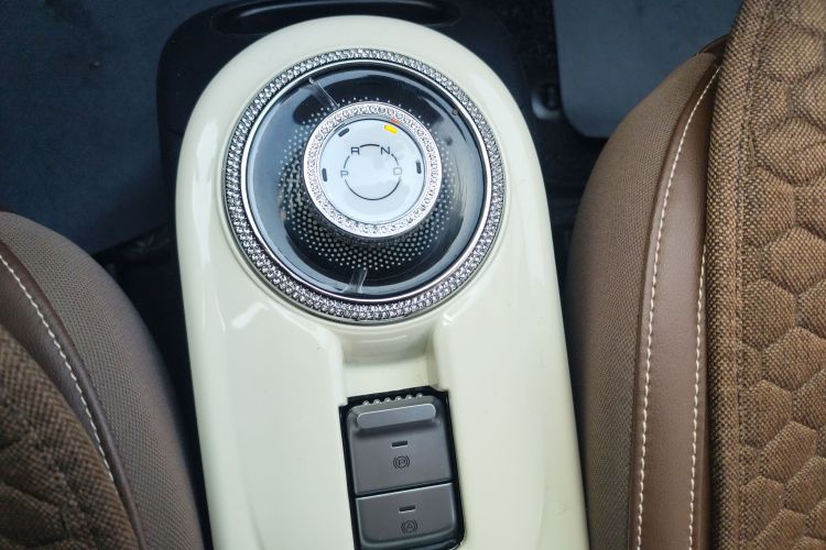 五菱汽车 五菱缤果 2023款 410km 灵犀尊享款中控内饰18