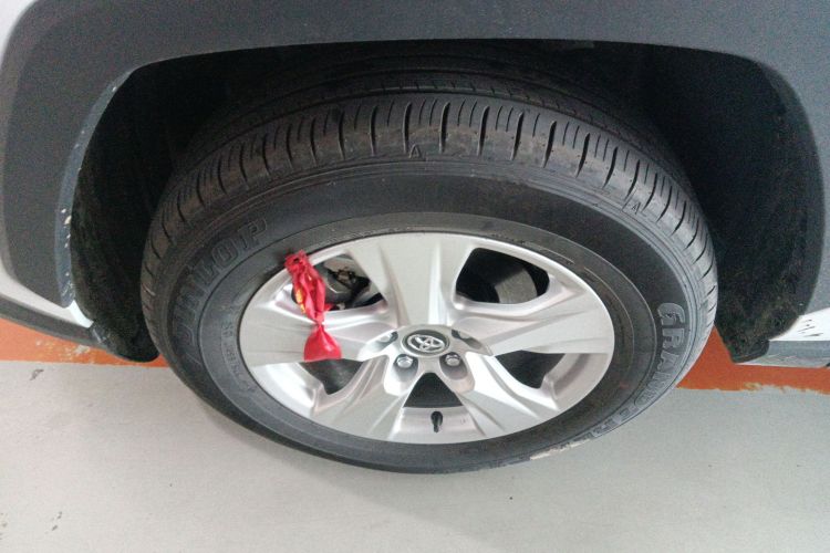 丰田 RAV4荣放 2024款 2.0L CVT两驱都市版车身外观6007