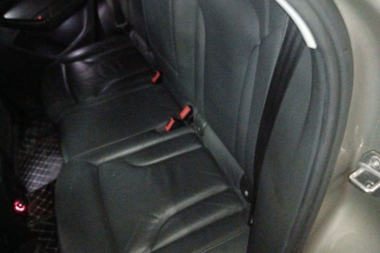 奥迪Q3 2016款 30 TFSI 风尚型中控内饰21