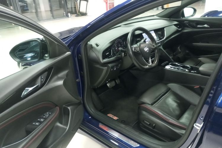 别克 君威 2020款 GS 28T 精英型中控内饰20