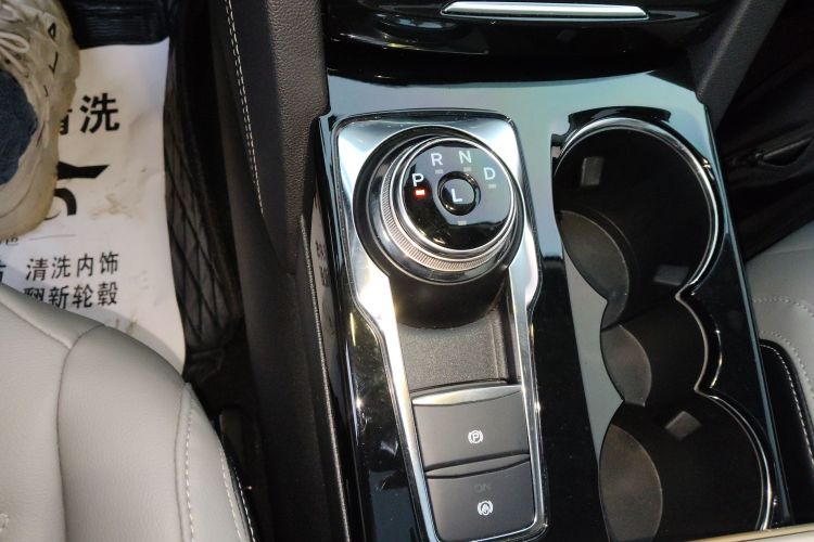 福特 锐际 2024款 EcoBoost 245 两驱耀享款局部细节18